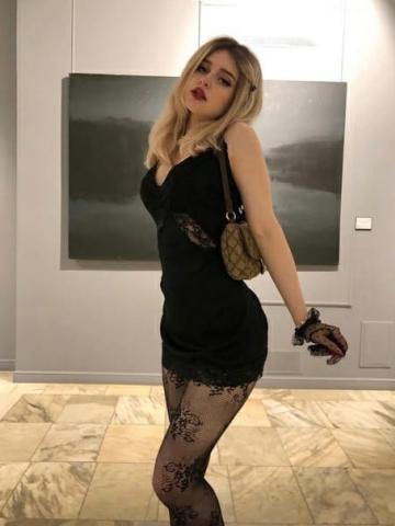 Юна